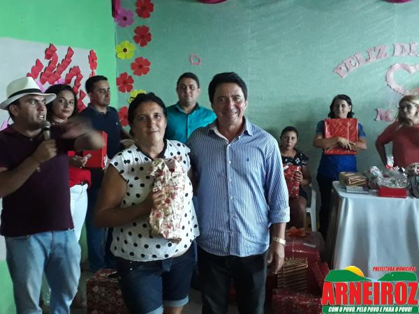 Foto 12 — Comemoração do dia das mães na Localidade de Novo Horizonte.