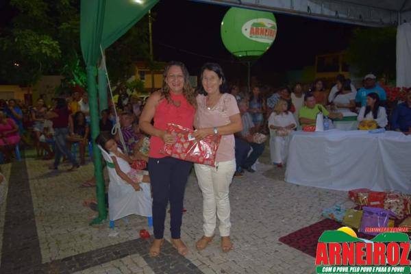 Foto 59 — Comemoração do dia das mães na sede do Município.