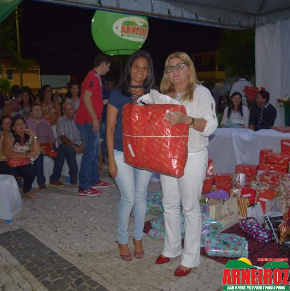Foto 41 — Comemoração do dia das mães na sede do Município.