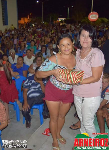 Foto 27 — Comemoração do dia das mães na sede do Município.