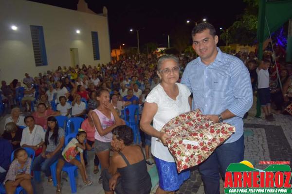Foto 25 — Comemoração do dia das mães na sede do Município.