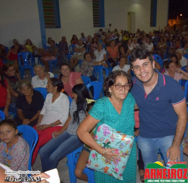 Foto 35 — Comemoração do dia das mães na sede do Município.