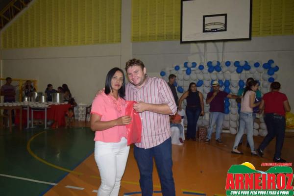 Foto 2 — Comemoração do dia das mães na Localidade de Planalto.