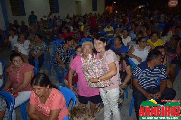 Foto 67 — Comemoração do dia das mães na sede do Município.