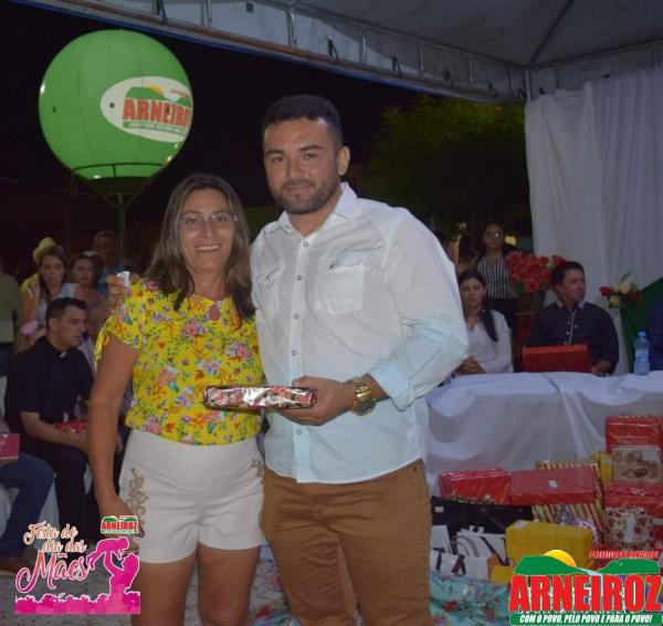 Foto 7 — Comemoração do dia das mães na sede do Município.