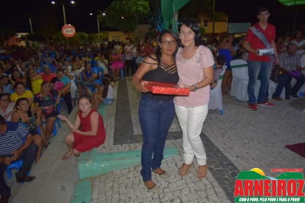 Foto 75 — Comemoração do dia das mães na sede do Município.