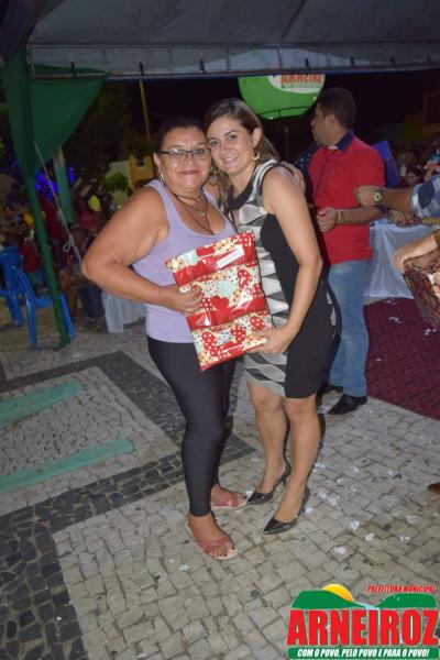 Foto 90 — Comemoração do dia das mães na sede do Município.