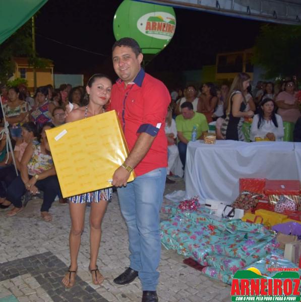 Foto 19 — Comemoração do dia das mães na sede do Município.