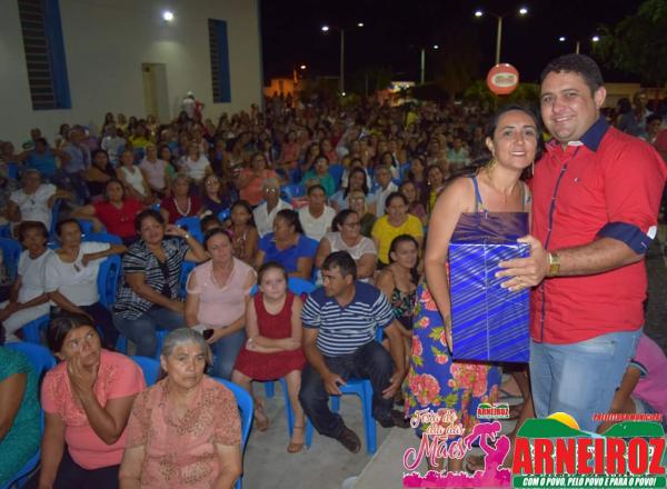 Foto 16 — Comemoração do dia das mães na sede do Município.