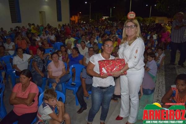 Foto 47 — Comemoração do dia das mães na sede do Município.
