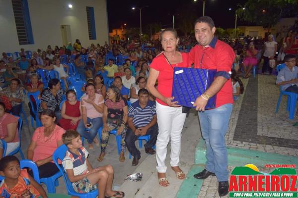 Foto 79 — Comemoração do dia das mães na sede do Município.