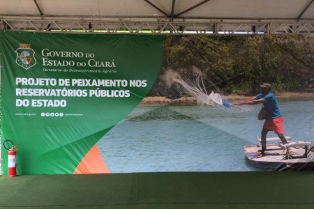 Peixamento na Barragem do Rio Jaguaribe em Arneiroz