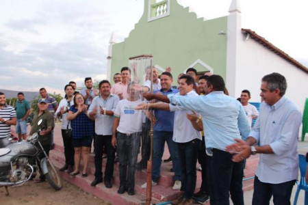 Inauguração do sistema de abastecimento de água da Vila de Planalto e entrega de equipamento do Projeto São José  