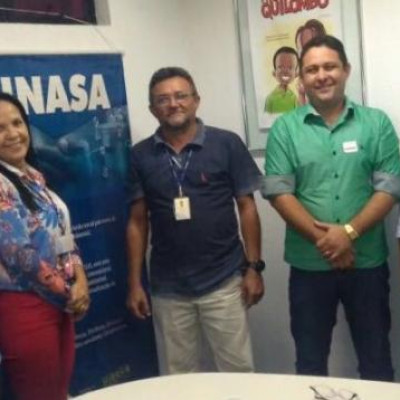 Prefeito assina Convênio para Construção de Casas no Município de Arneiroz.